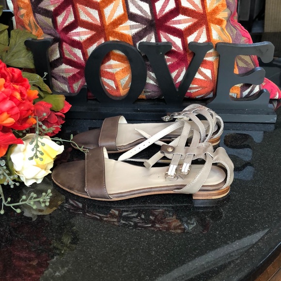 AGL Sandals - Picture 2 of 4